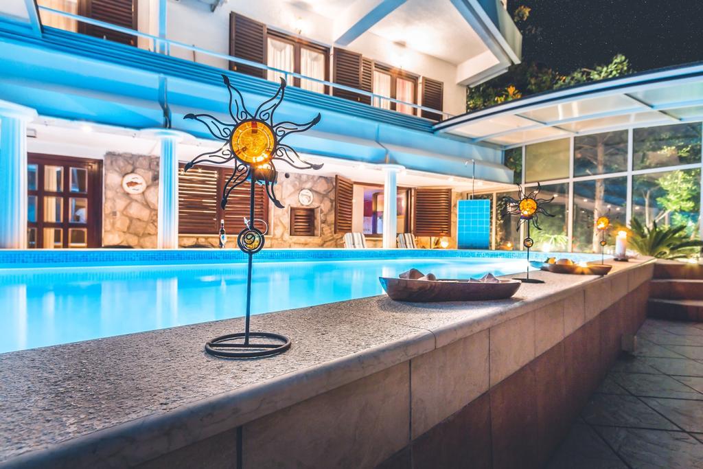 Villa Roses Apartments & Wellness Ičići Eksteriør billede