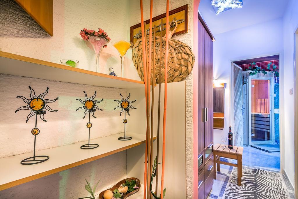 Villa Roses Apartments & Wellness Ičići Eksteriør billede