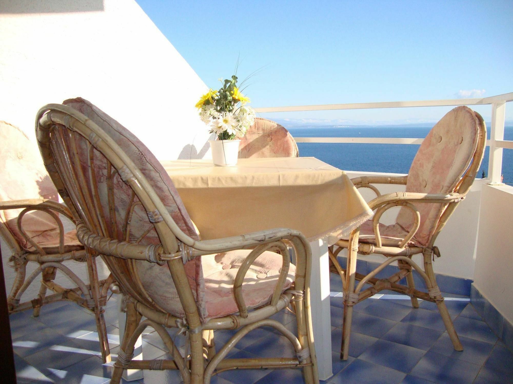 Villa Roses Apartments & Wellness Ičići Eksteriør billede