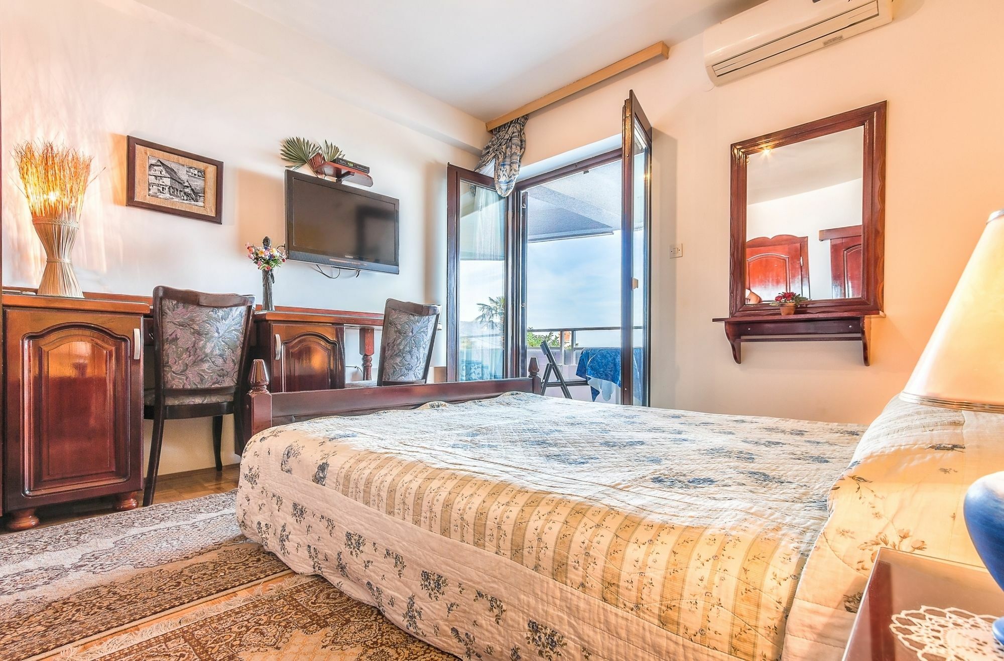 Villa Roses Apartments & Wellness Ičići Eksteriør billede