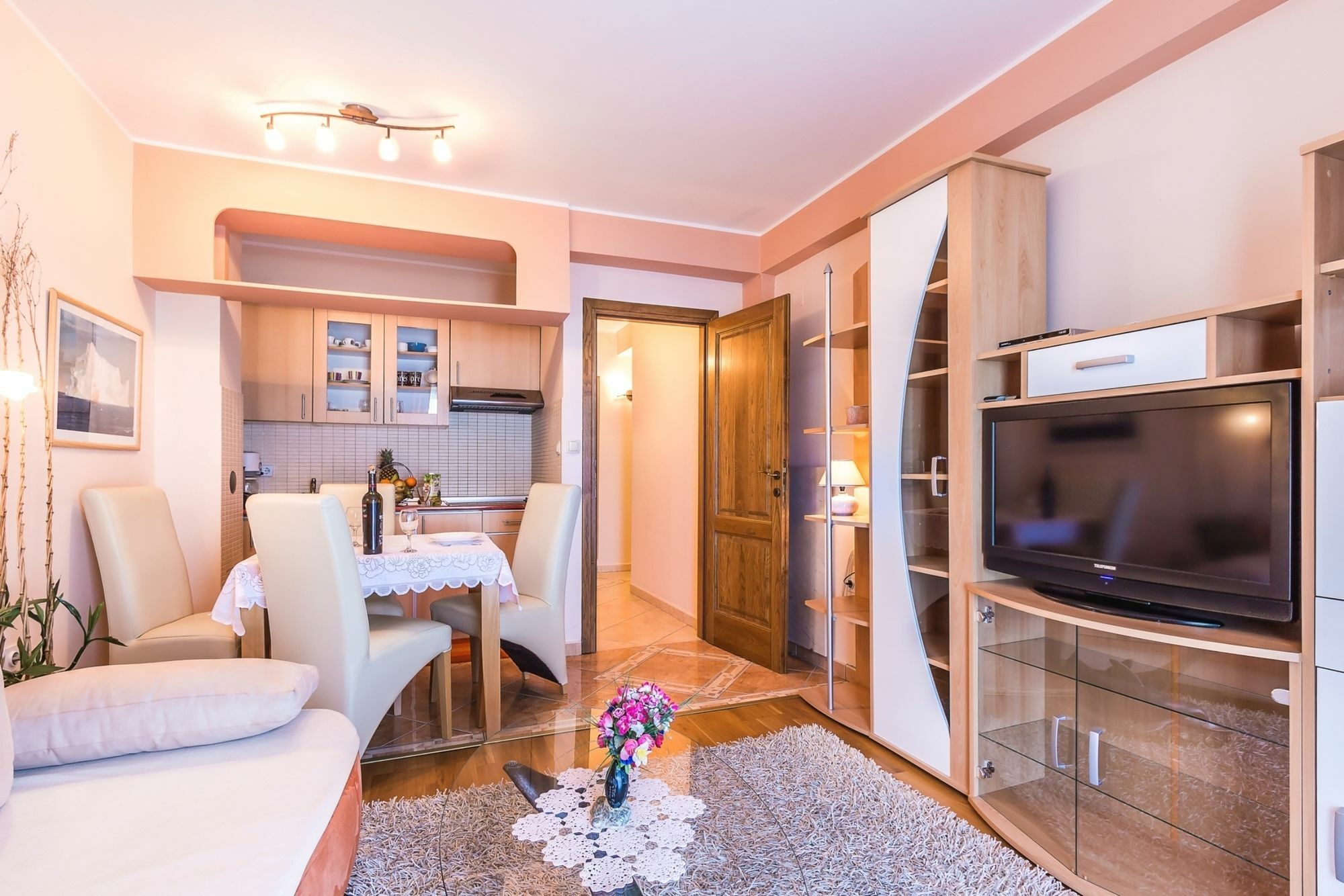Villa Roses Apartments & Wellness Ičići Eksteriør billede