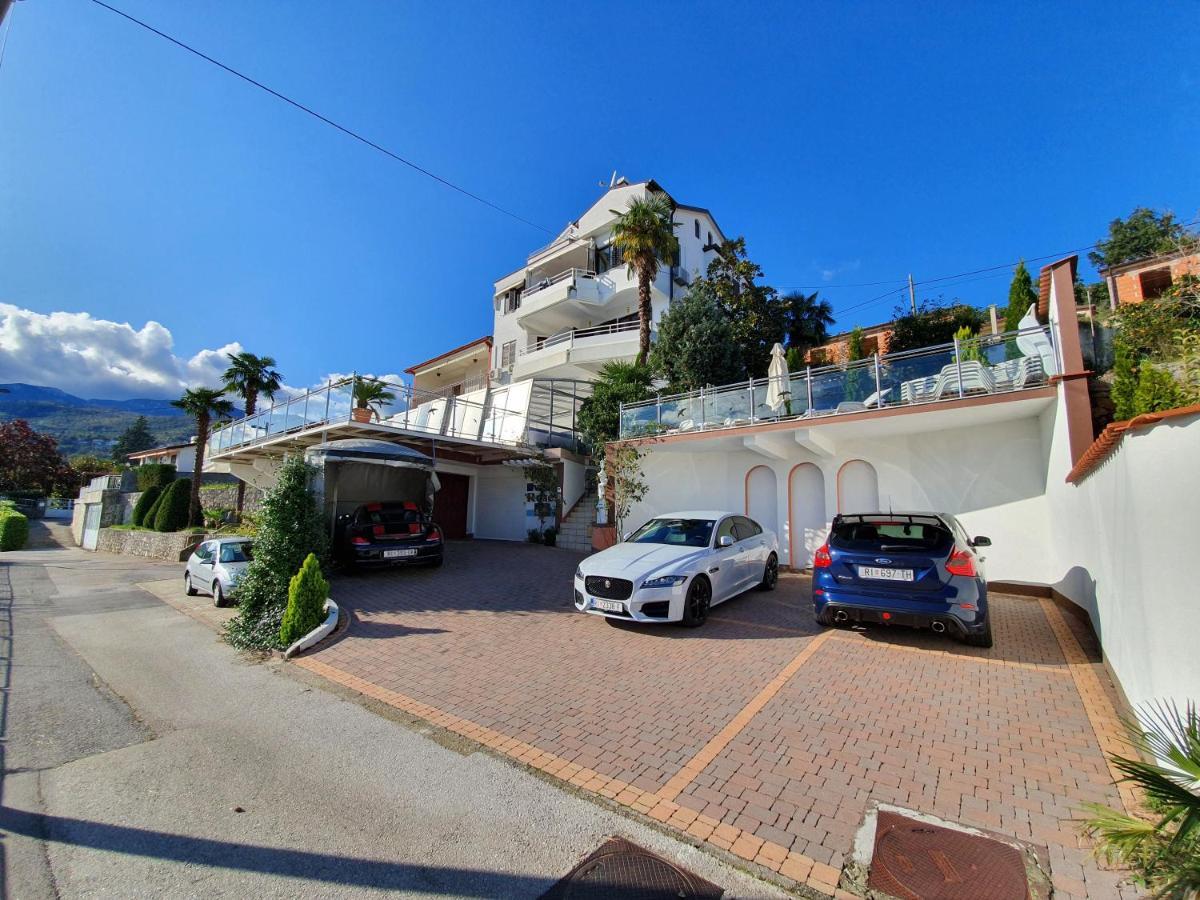 Villa Roses Apartments & Wellness Ičići Eksteriør billede